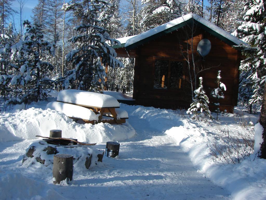 Mica Mountain Lodge & Log Cabins Tête Jaune Exterior foto